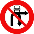 124f: No right turn or U-turn for cars