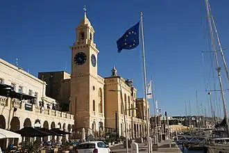 Former Victualling Yard bakery building (1844), which now houses the Malta Maritime Museum.