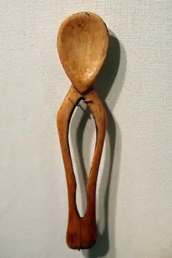 Spoon (Kalukili), late 19th or early 20th century. Ivory