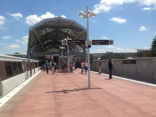 The most recent elevated station design, seen at Wiehle–Reston East, which opened in 2014, mirrors the design of the original underground stations.